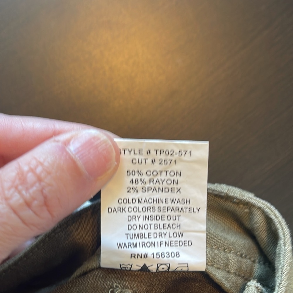 L.T.J Letter to Juliet Olive Green Cargo Joggers Size L Zip Cuff Utility NWT - Picture 10 of 15